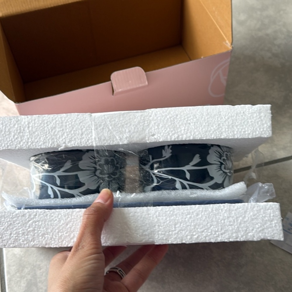 Ceramic planters - Picture 2 of 3
